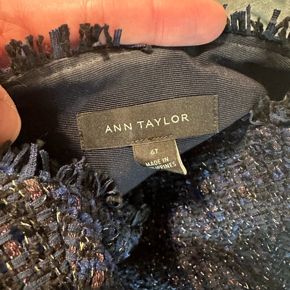 Ann Taylor Blazer - size 6T - Picture 7 of 7